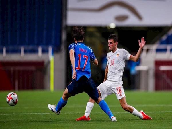 Tin bóng đá chiều 4/8: Pedri cân bằng thành tích với Bruno Fernandes